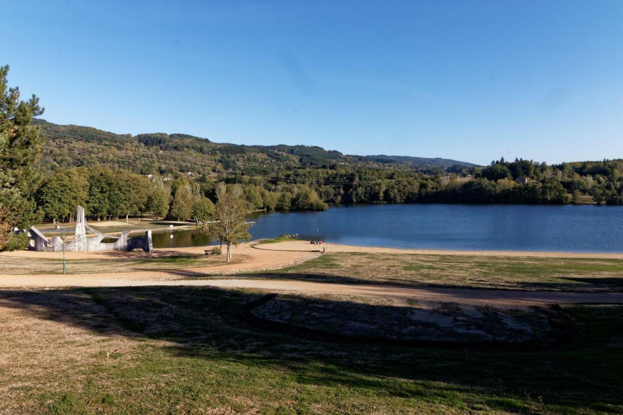 Gite De Sauviat 25 Chemin Du Grand Pacher Le Bourg De Sauviat 63120 Exterior photo